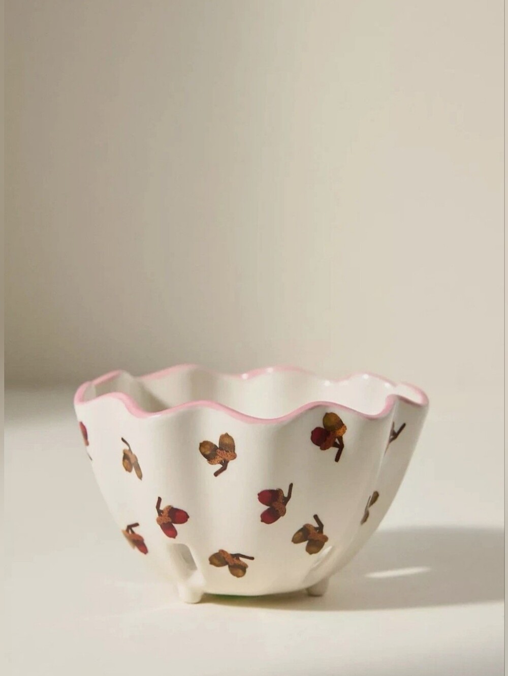 Anthropologie, Georgie Handpainted Decaled Stoneware Berry Basket - Picture 3 of 3
